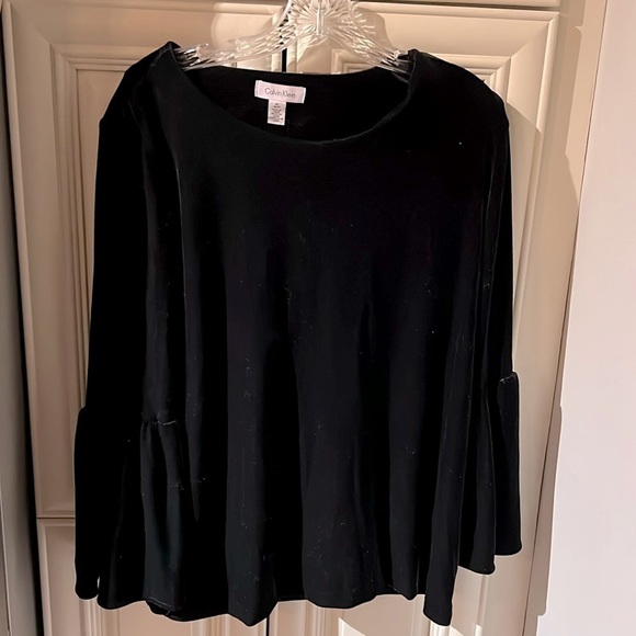 Calvin Klein Tops - Calvin Klein Women’s Velour wide arm shirt